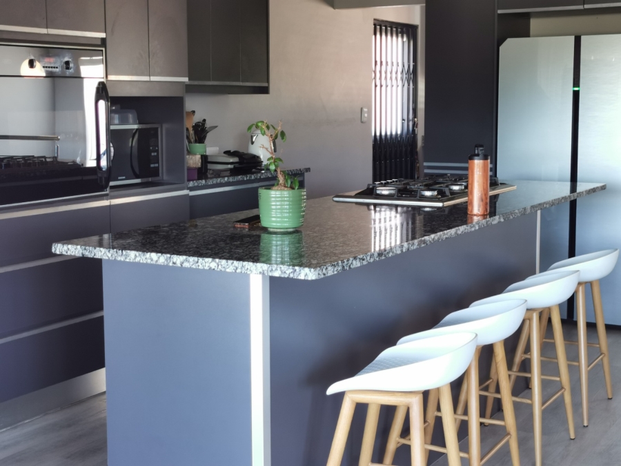 4 Bedroom Property for Sale in Beacon Bay Eastern Cape